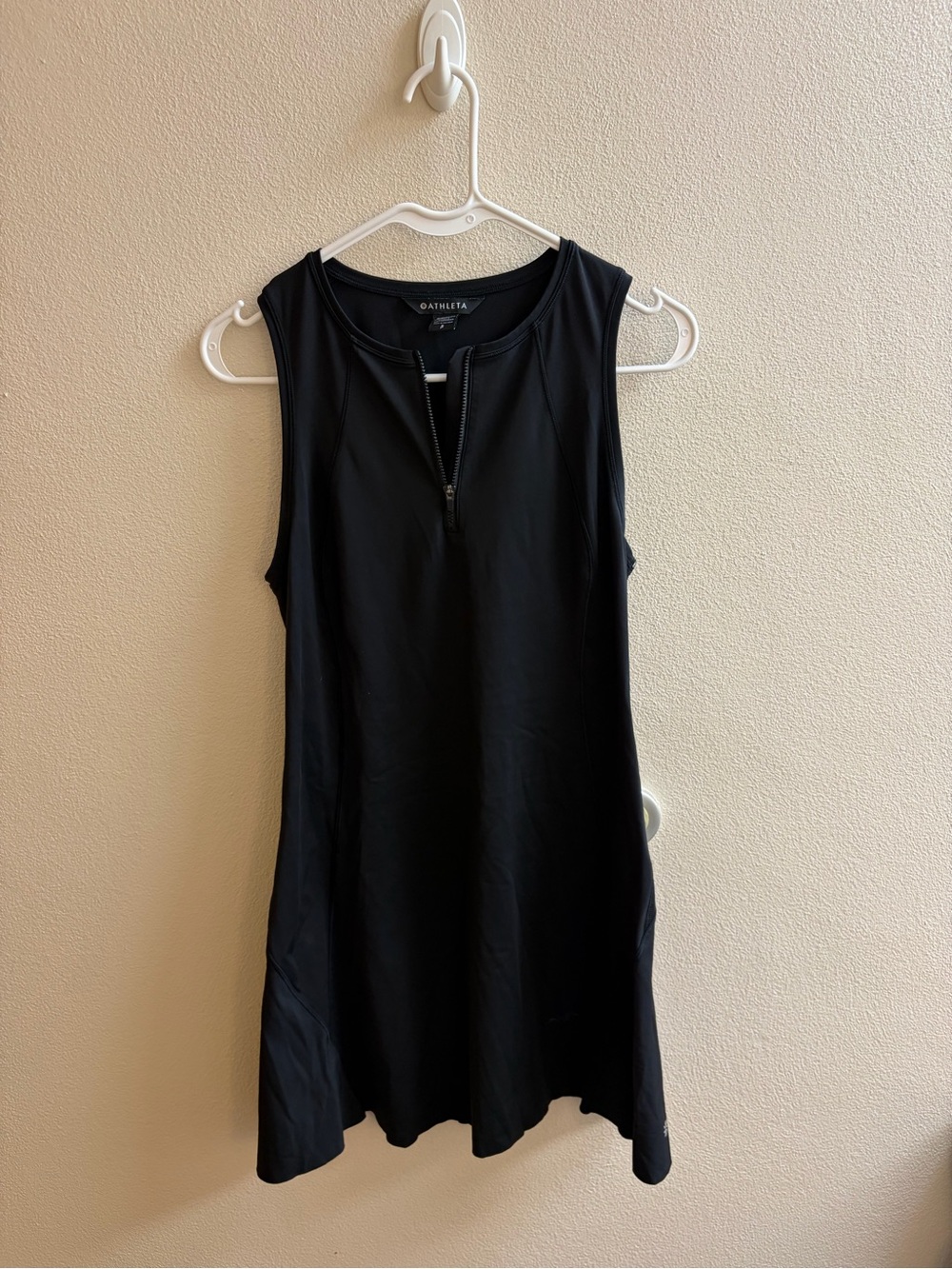 Athleta Black Sleeveless Zip-Front Active Tank Dress